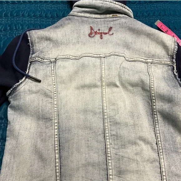 Desigual Denim Sweatshirt Hooded Embroidered Jacket Red, Blue Size 44 US 12 - Picture 3 of 3